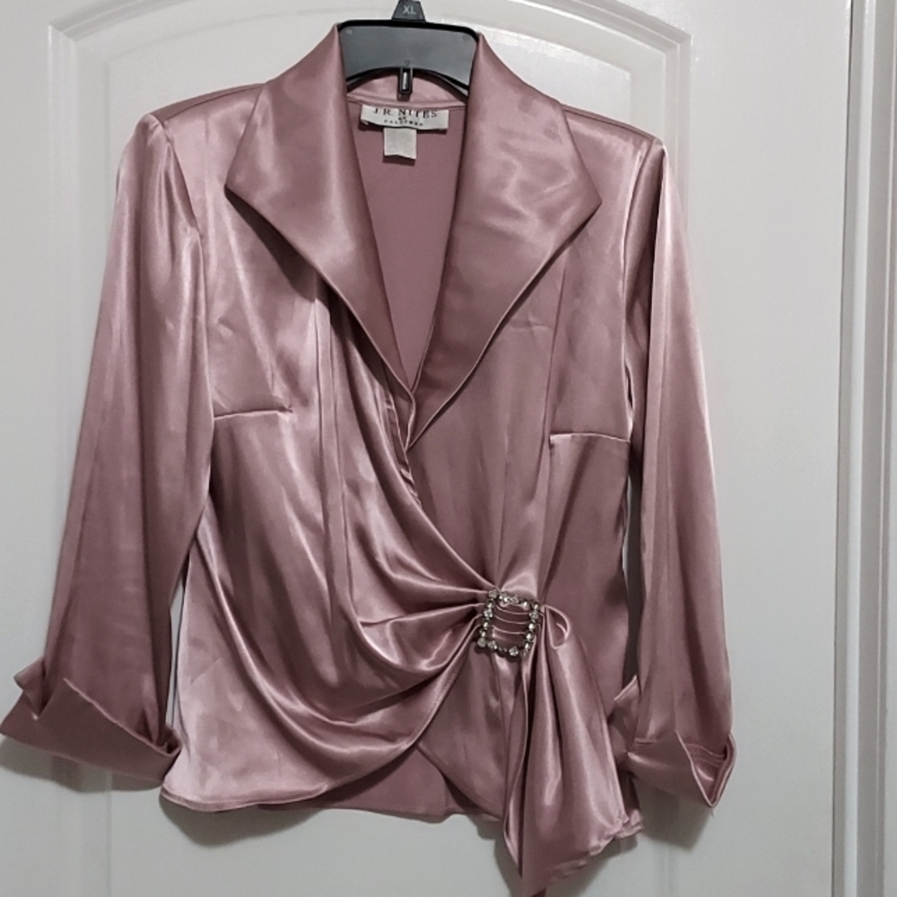 🎁 4/$20 Pink Shinny Blouse